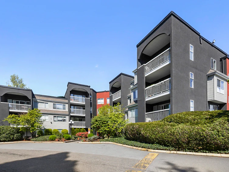 312-5700 200 Street, Langley, BC, V3A 7S6 - 2