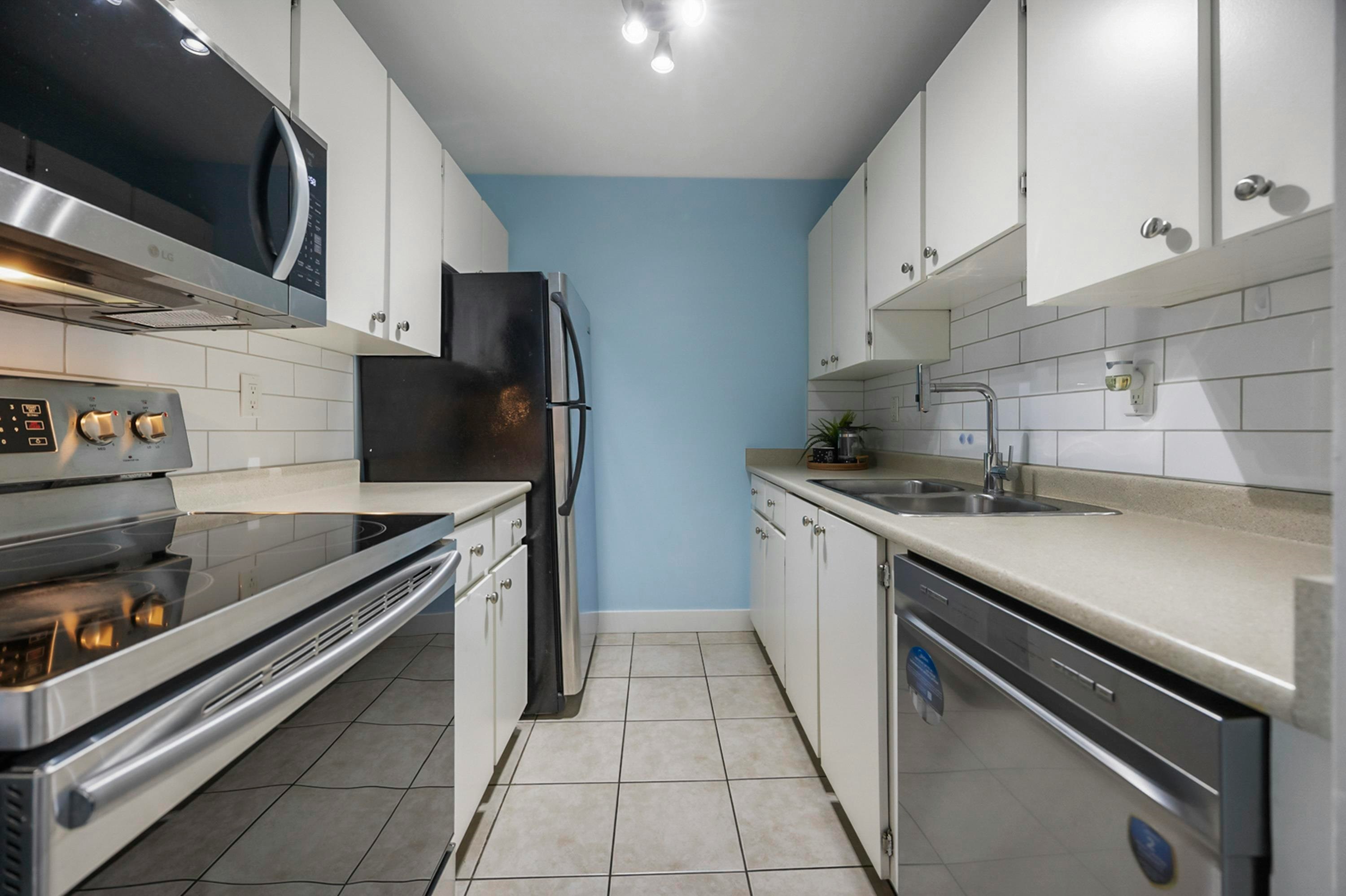 312-5700 200 Street, Langley, BC, V3A 7S6 - 4