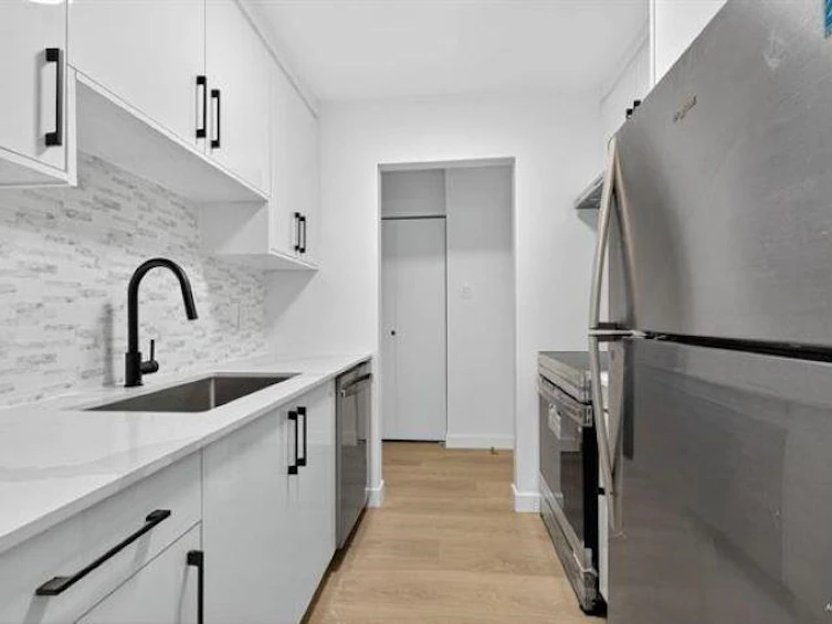 121-8511 Ackroyd Road, Richmond, BC, V6X 3E7 - 9