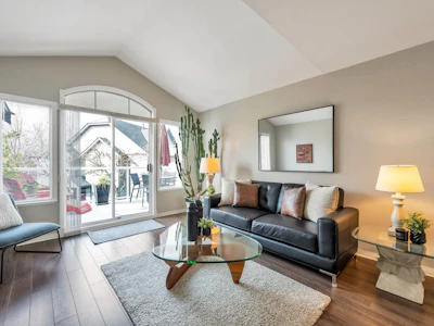 16-4740 221 Street - 5