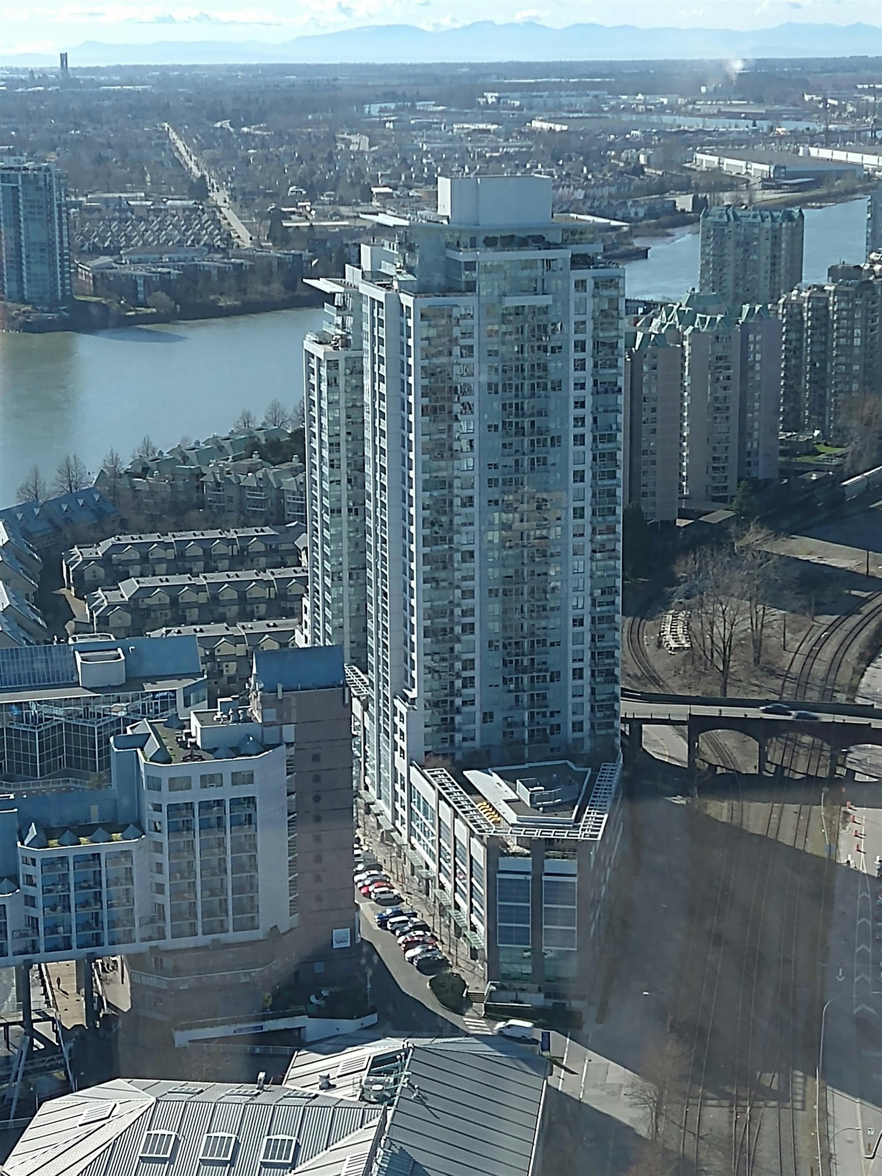 1312-908 Quayside Drive, New Westminster, BC, V3M 0L4