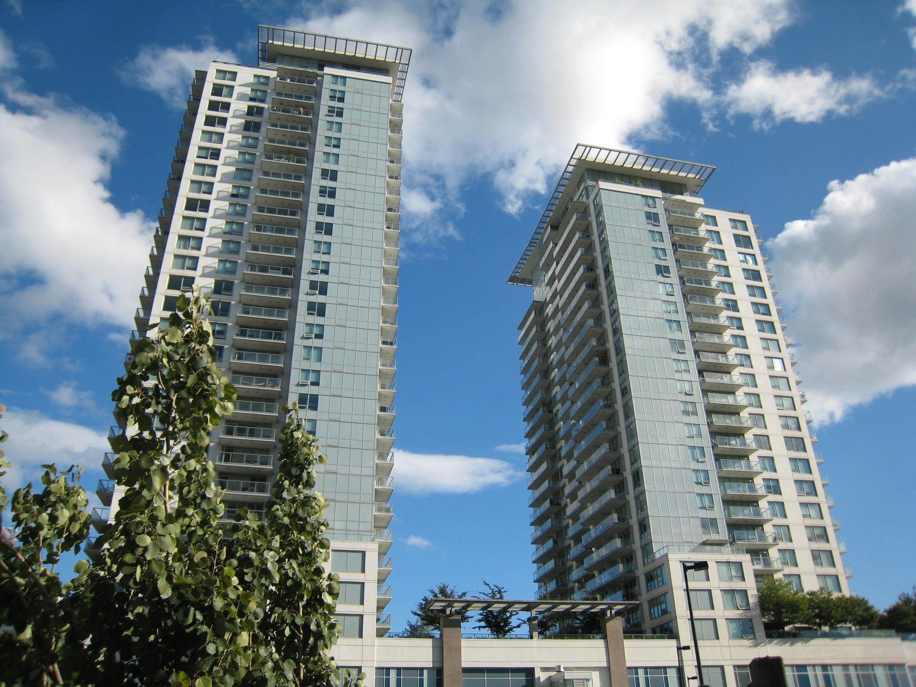 1312-908 Quayside Drive, New Westminster, BC, V3M 0L4