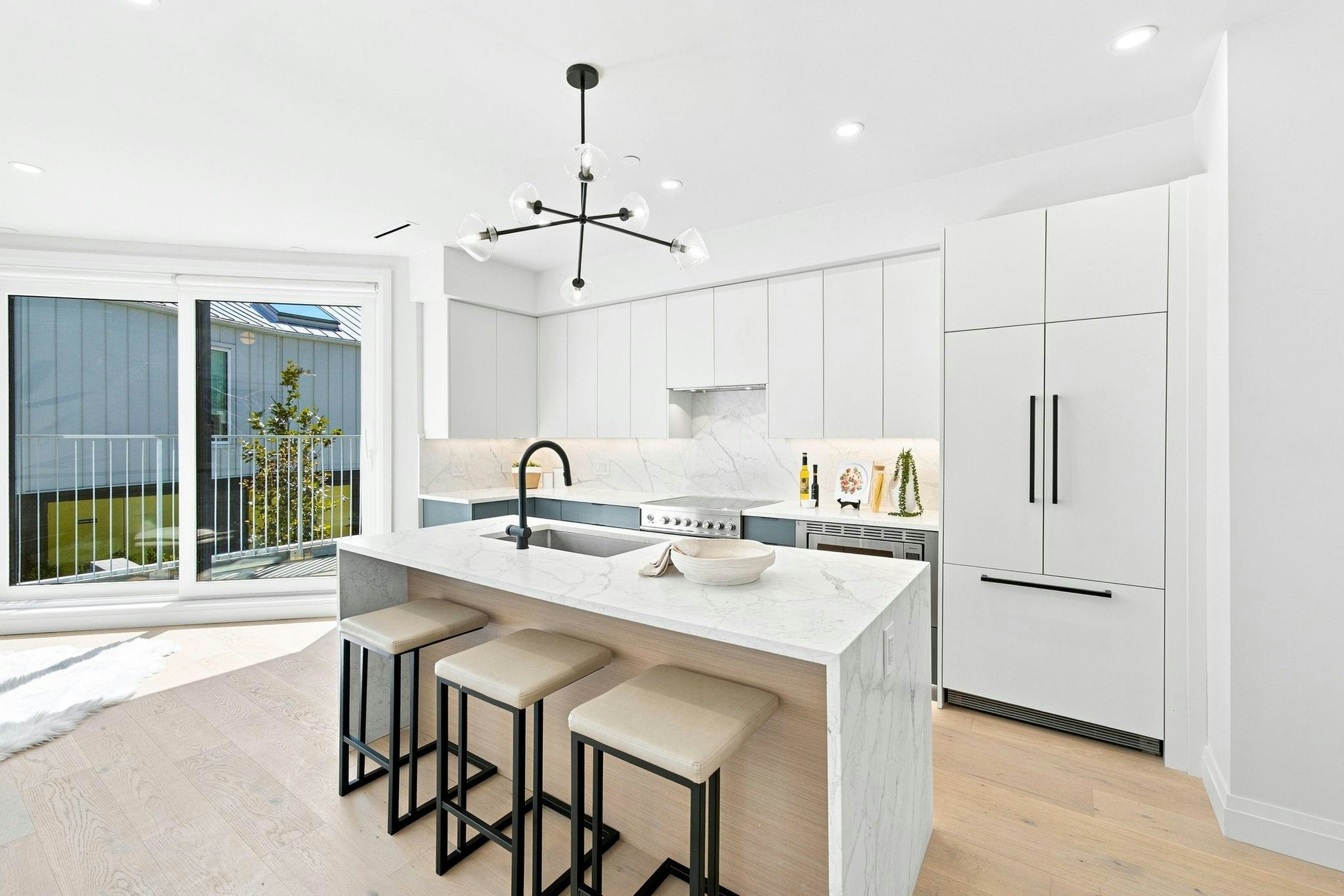 6160 Granville Street, Vancouver, BC, V6M 3E3 - 11
