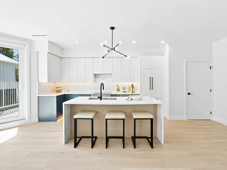6160 Granville Street, Vancouver, BC, V6M 3E3 - 8