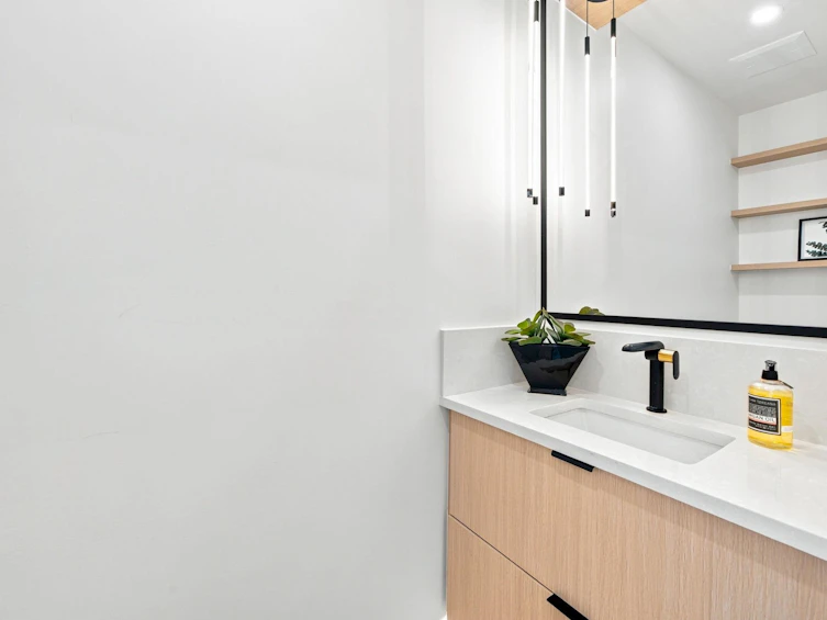 6160 Granville Street, Vancouver, BC, V6M 3E3 - 21