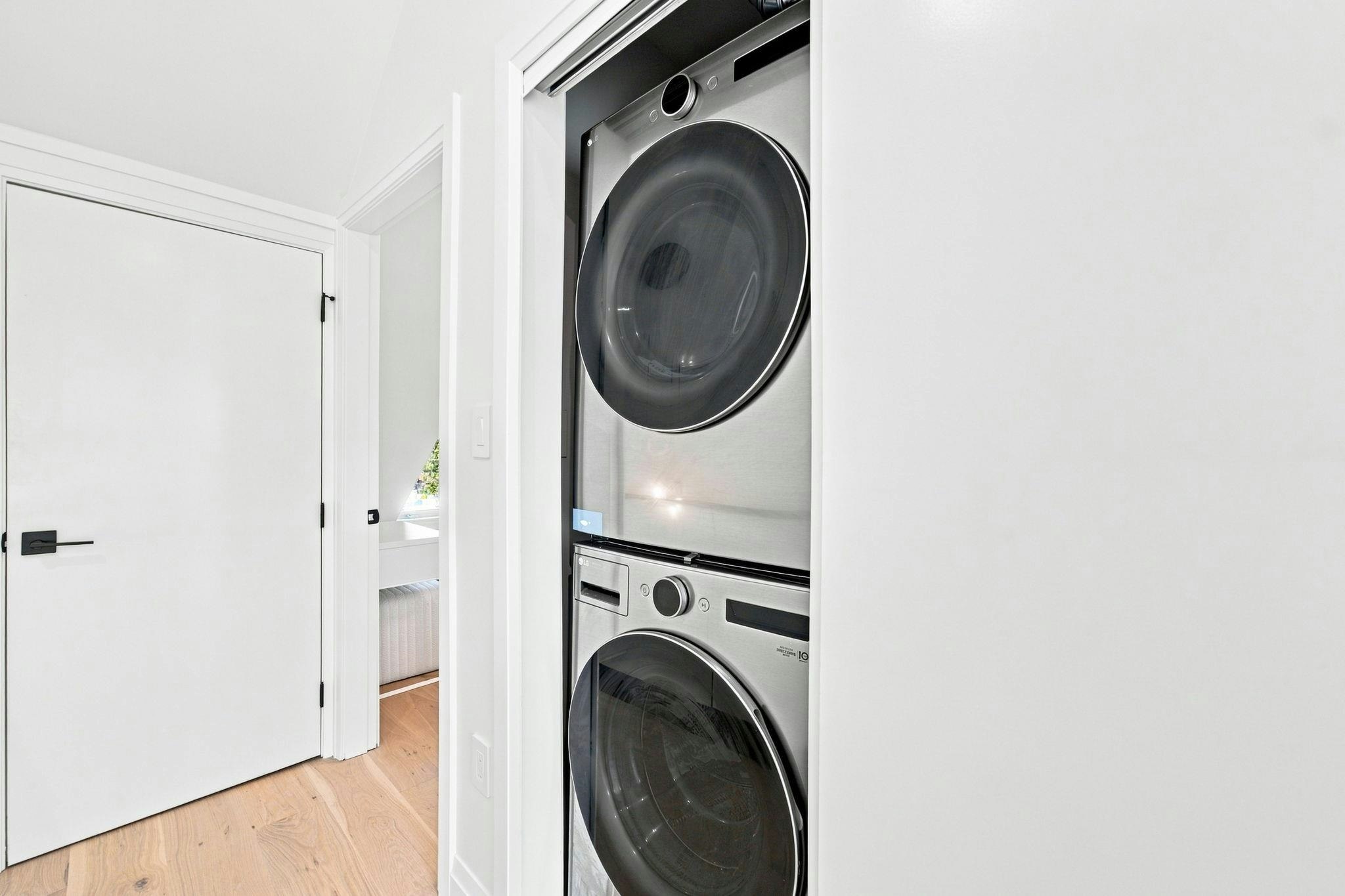 6160 Granville Street, Vancouver, BC, V6M 3E3 - 27
