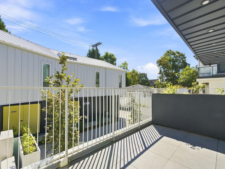 6160 Granville Street, Vancouver, BC, V6M 3E3 - 28