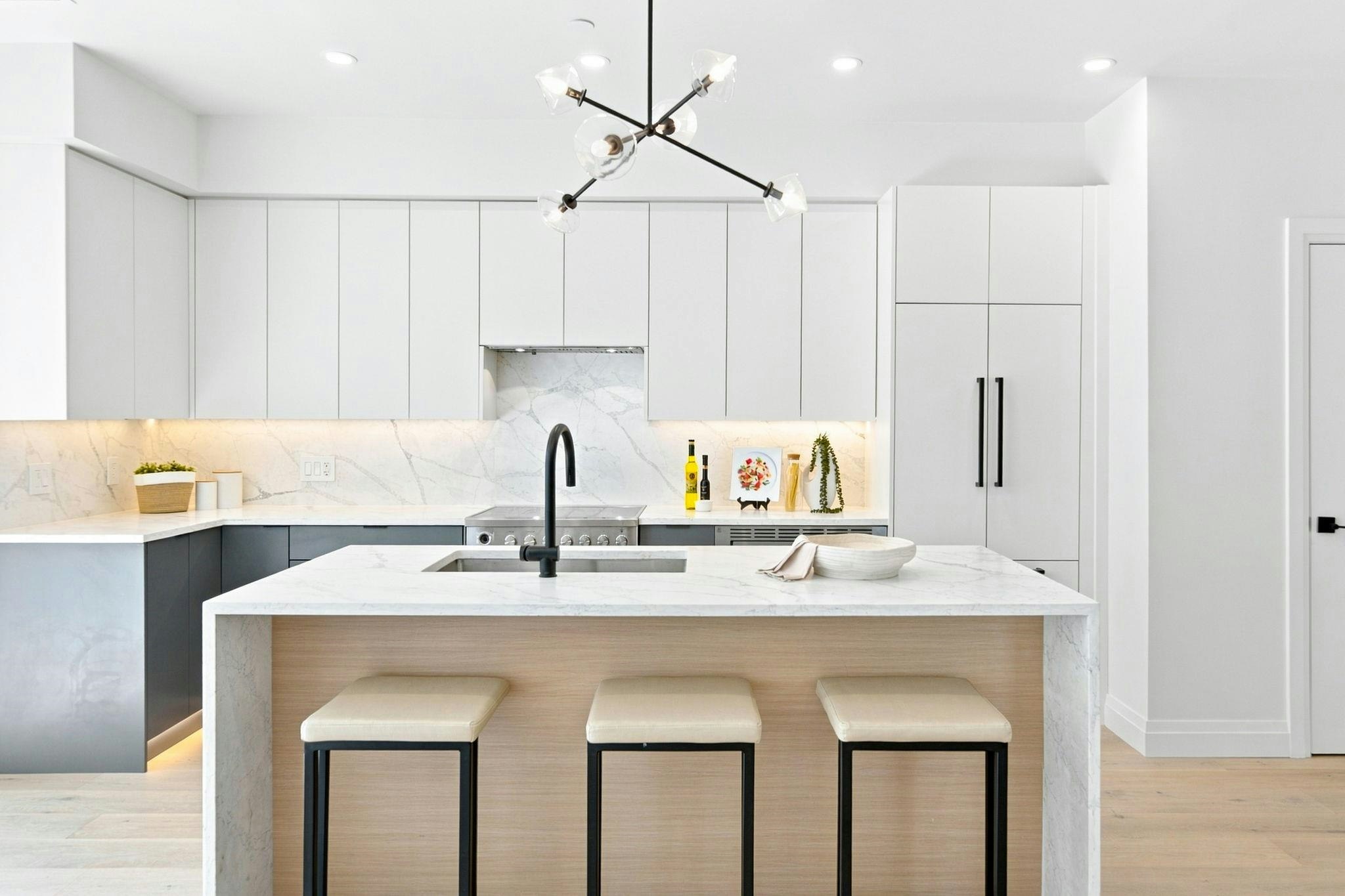 6160 Granville Street, Vancouver, BC, V6M 3E3 - 9
