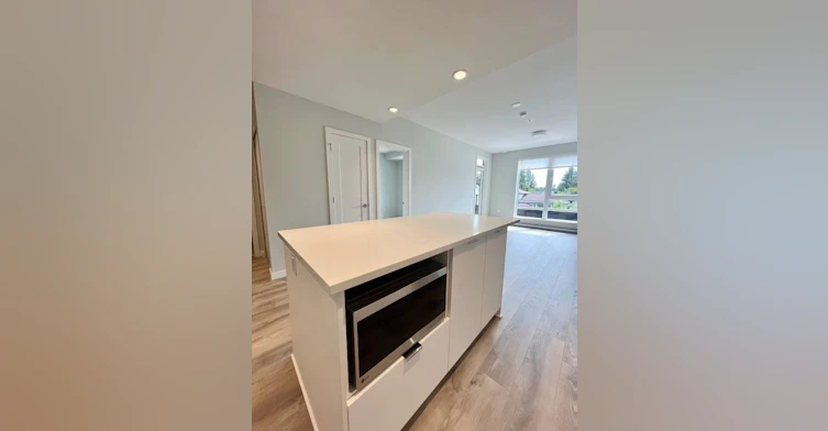 615 Cottonwood Avenue, Coquitlam, BC, V3J 0N4 - 6