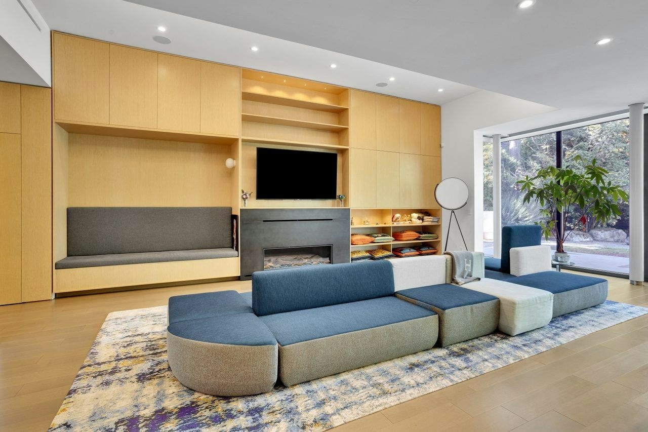 4725 W 4th Avenue, Vancouver, BC, V6T 1C3 - 5