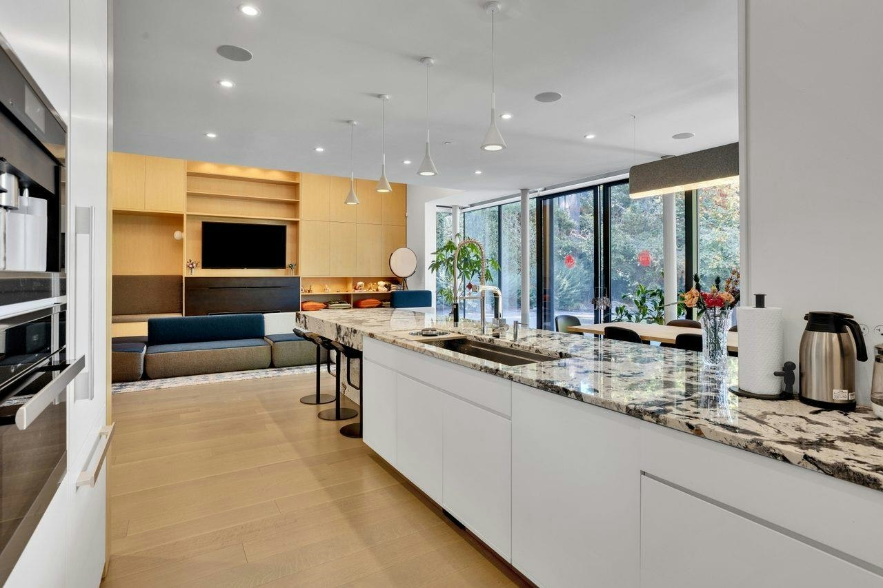 4725 W 4th Avenue, Vancouver, BC, V6T 1C3 - 9