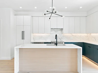 6162 Granville Street - 5
