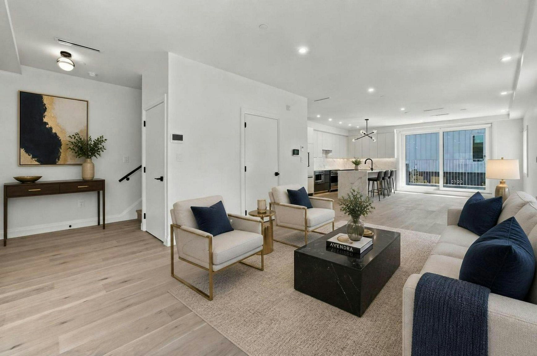6162 Granville Street, Vancouver, BC, V6M 3E3