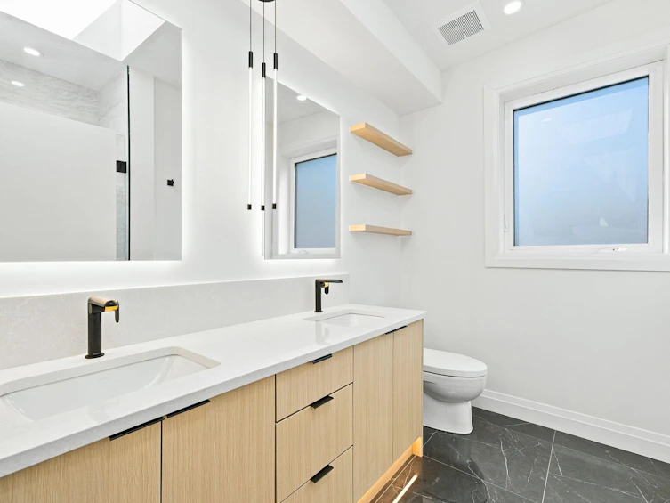 6162 Granville Street, Vancouver, BC, V6M 3E3 - 18