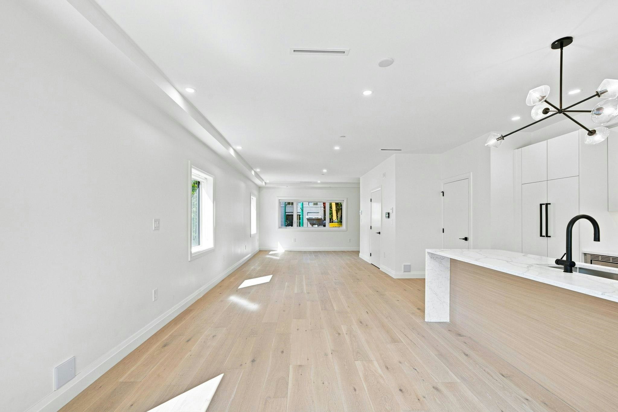 6162 Granville Street - 3
