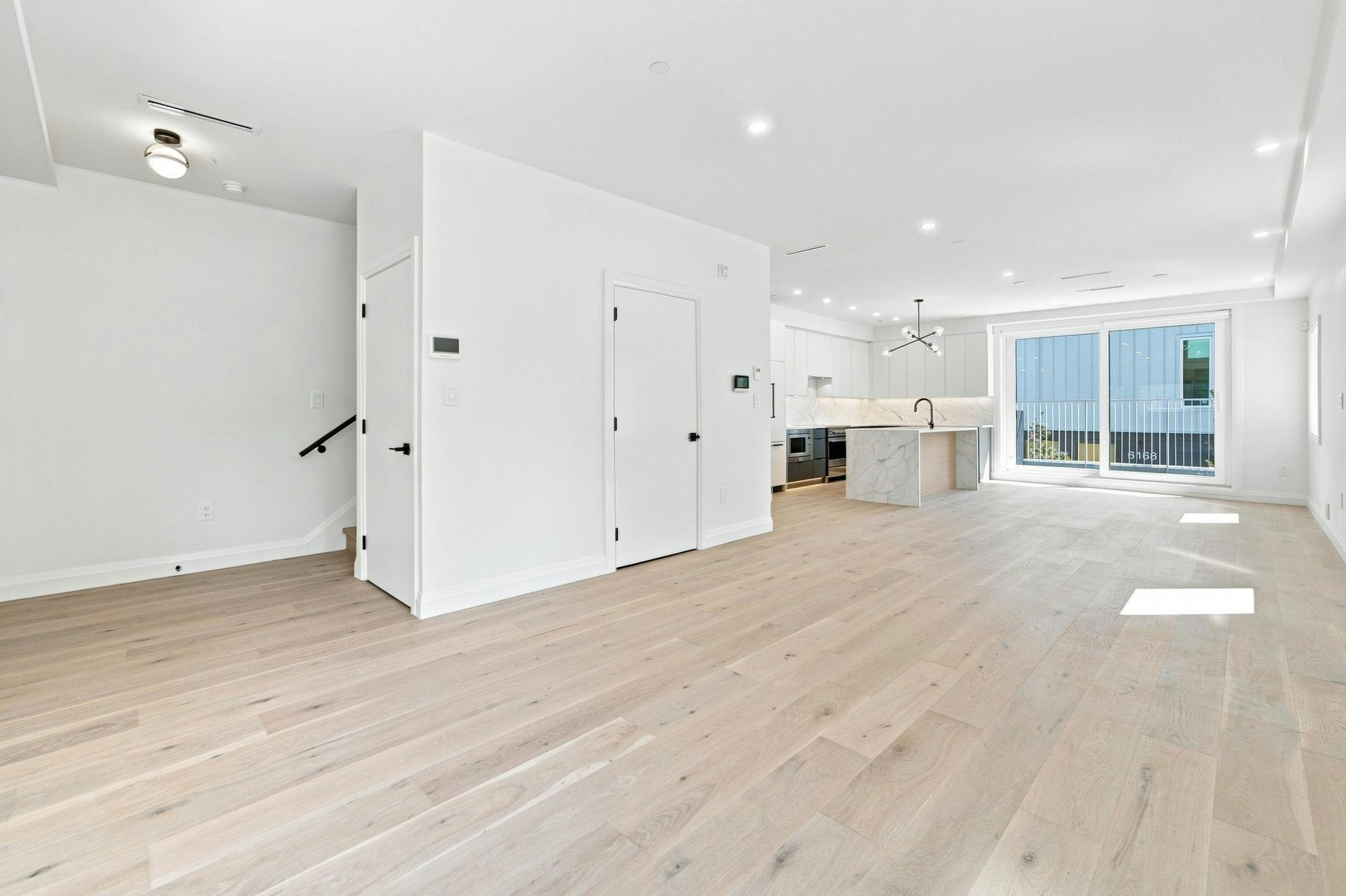 6162 Granville Street - 2