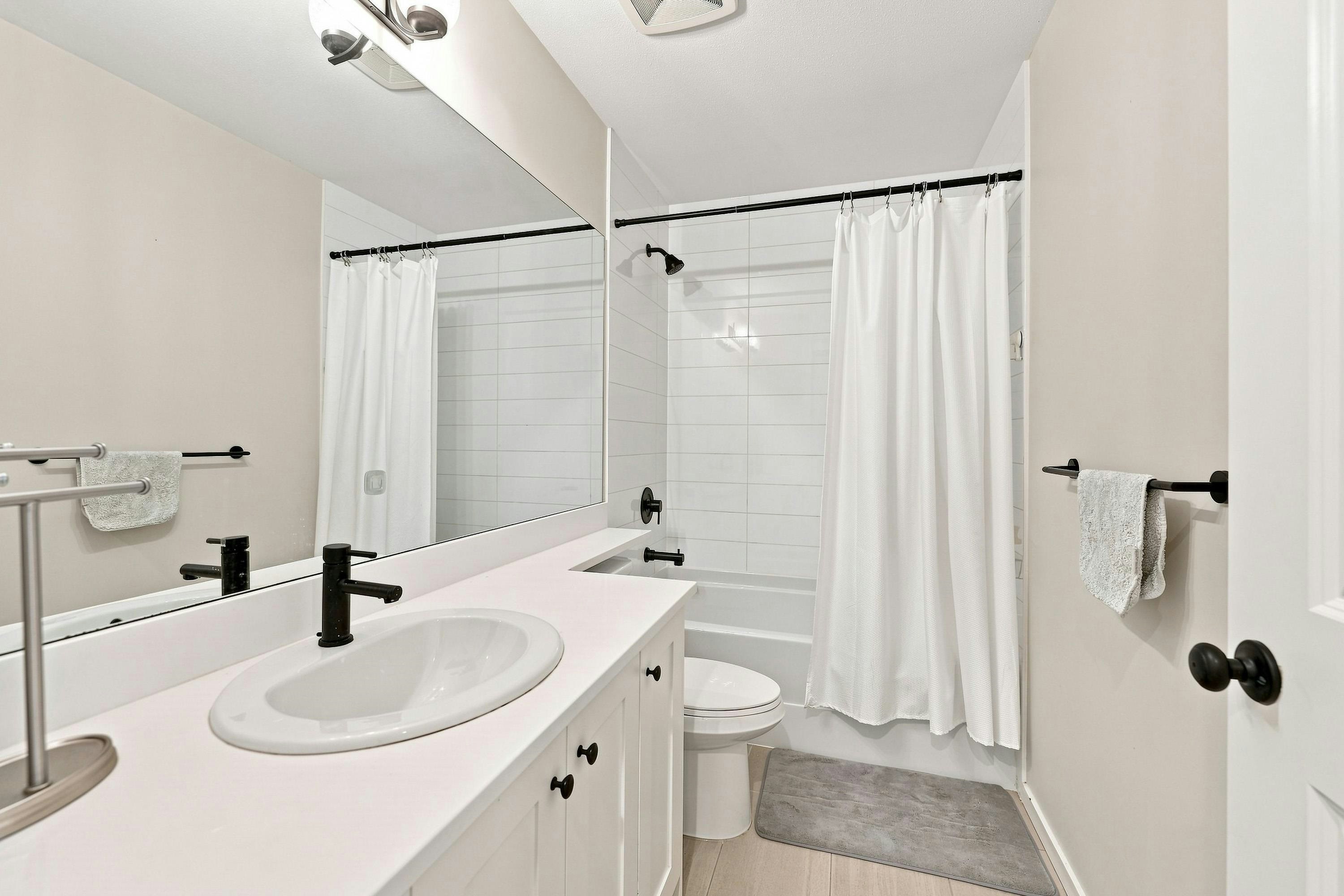 17557 100 Avenue, Surrey, BC, V4N 6V5 - 11
