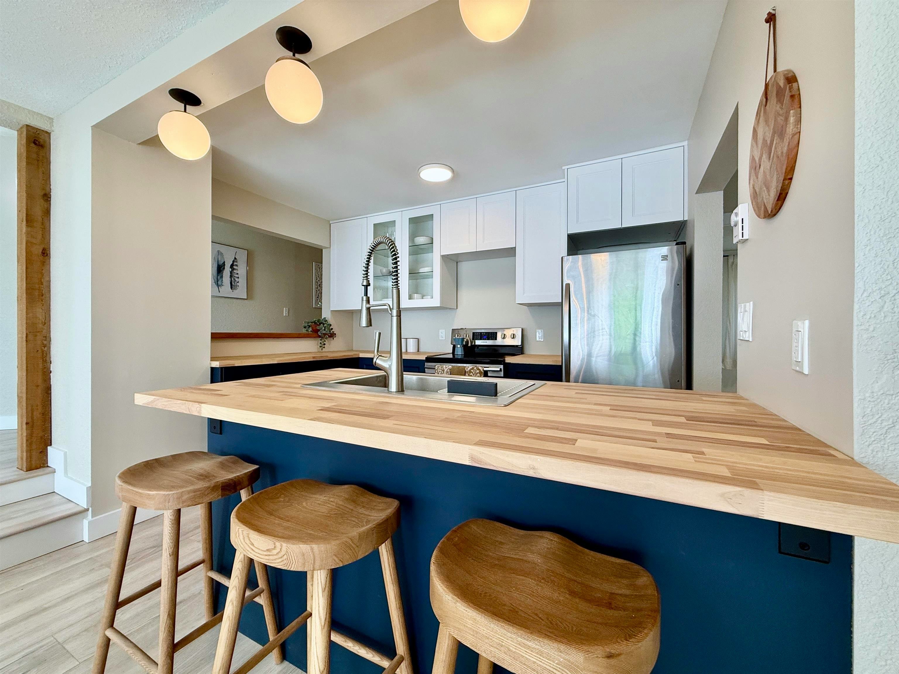 6376 Sunshine Coast Highway, Sechelt, BC, V7Z 0M3 - 7