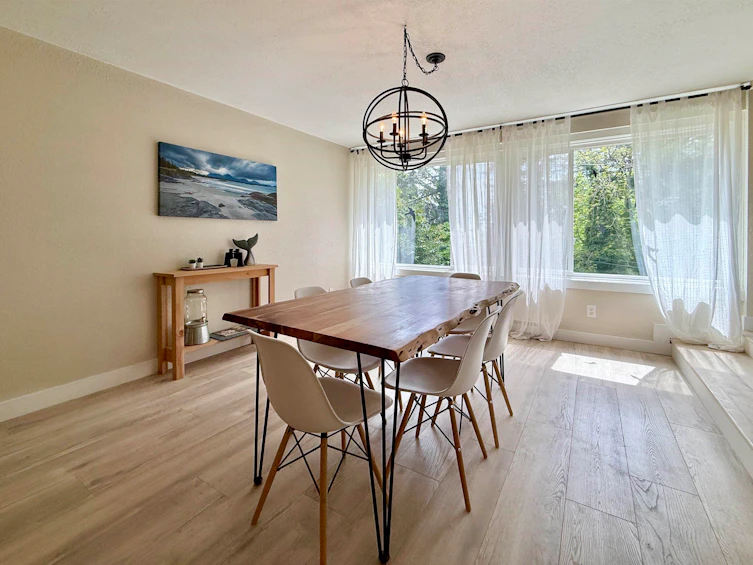 6376 Sunshine Coast Highway, Sechelt, BC, V7Z 0M3 - 11