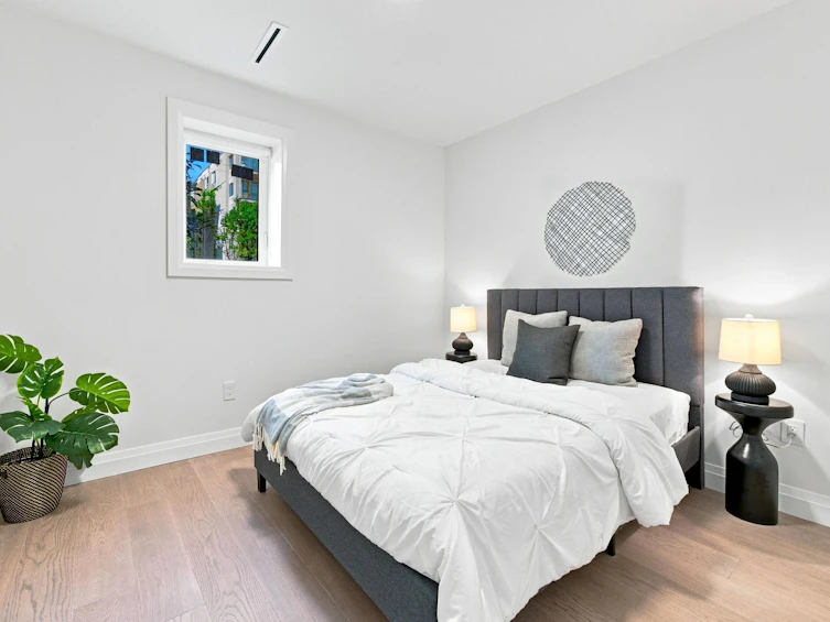 6164 Granville Street, Vancouver, BC, V6M 3E3 - 11