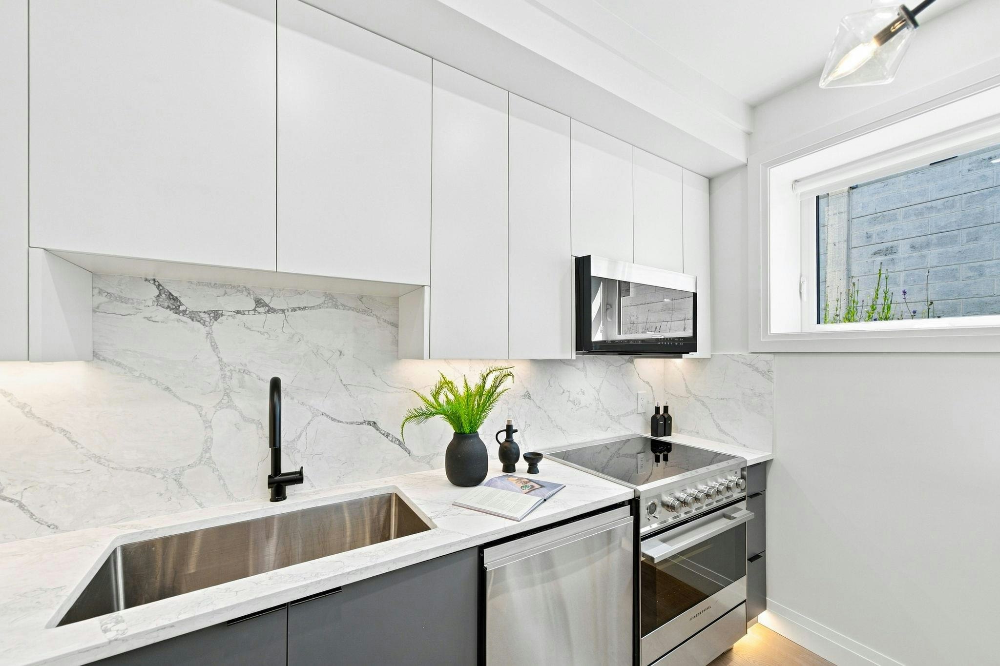 6164 Granville Street, Vancouver, BC, V6M 3E3 - 10