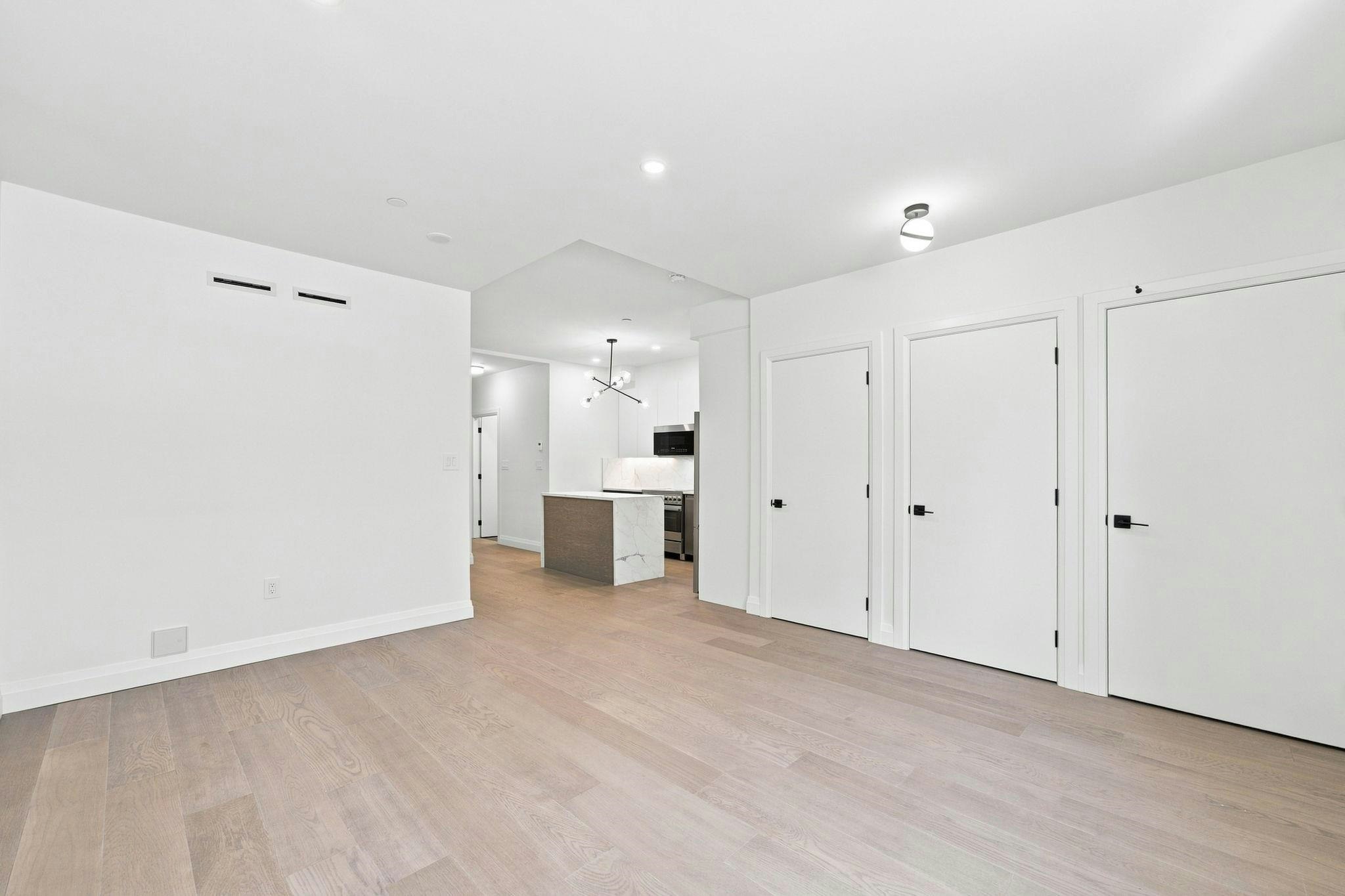 6166 Granville Street - 4