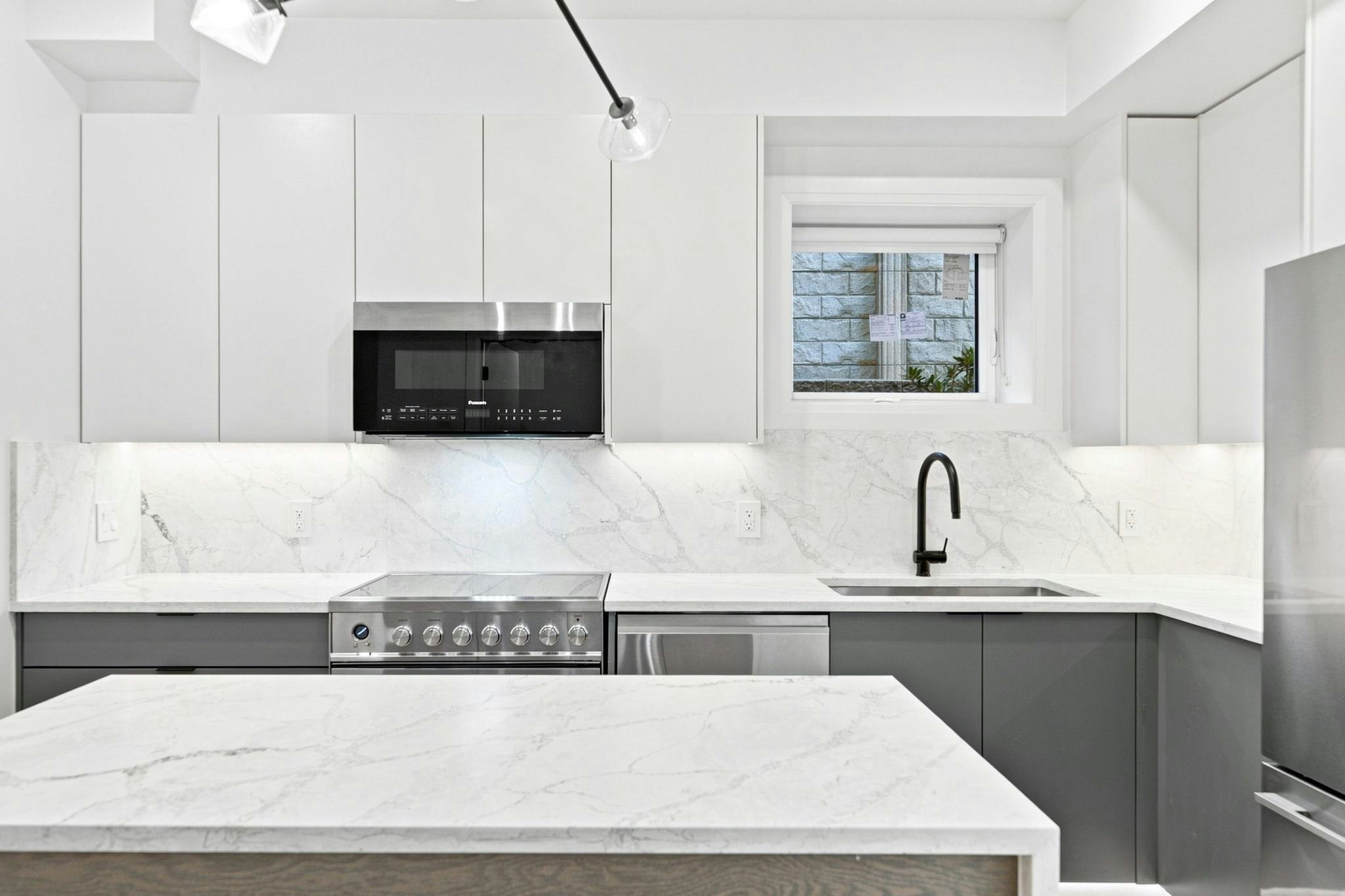 6166 Granville Street, Vancouver, BC, V6M 3E3 - 8