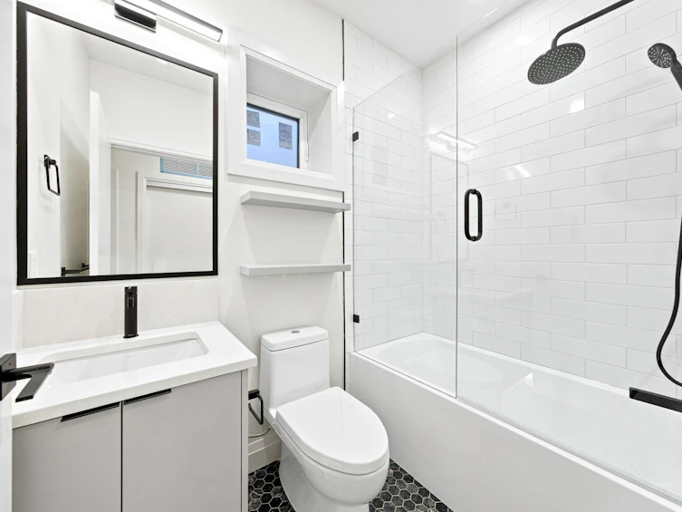 6166 Granville Street, Vancouver, BC, V6M 3E3 - 18
