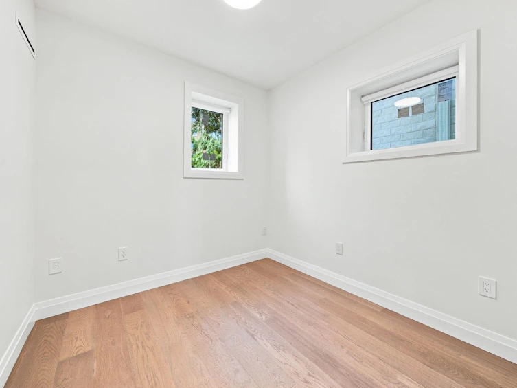 6166 Granville Street, Vancouver, BC, V6M 3E3 - 14
