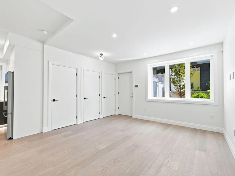 6166 Granville Street, Vancouver, BC, V6M 3E3 - 13