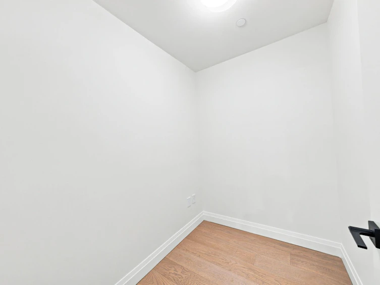6166 Granville Street, Vancouver, BC, V6M 3E3 - 16