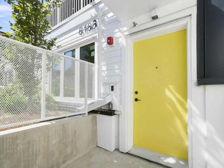 6166 Granville Street, Vancouver, BC, V6M 3E3 - 22