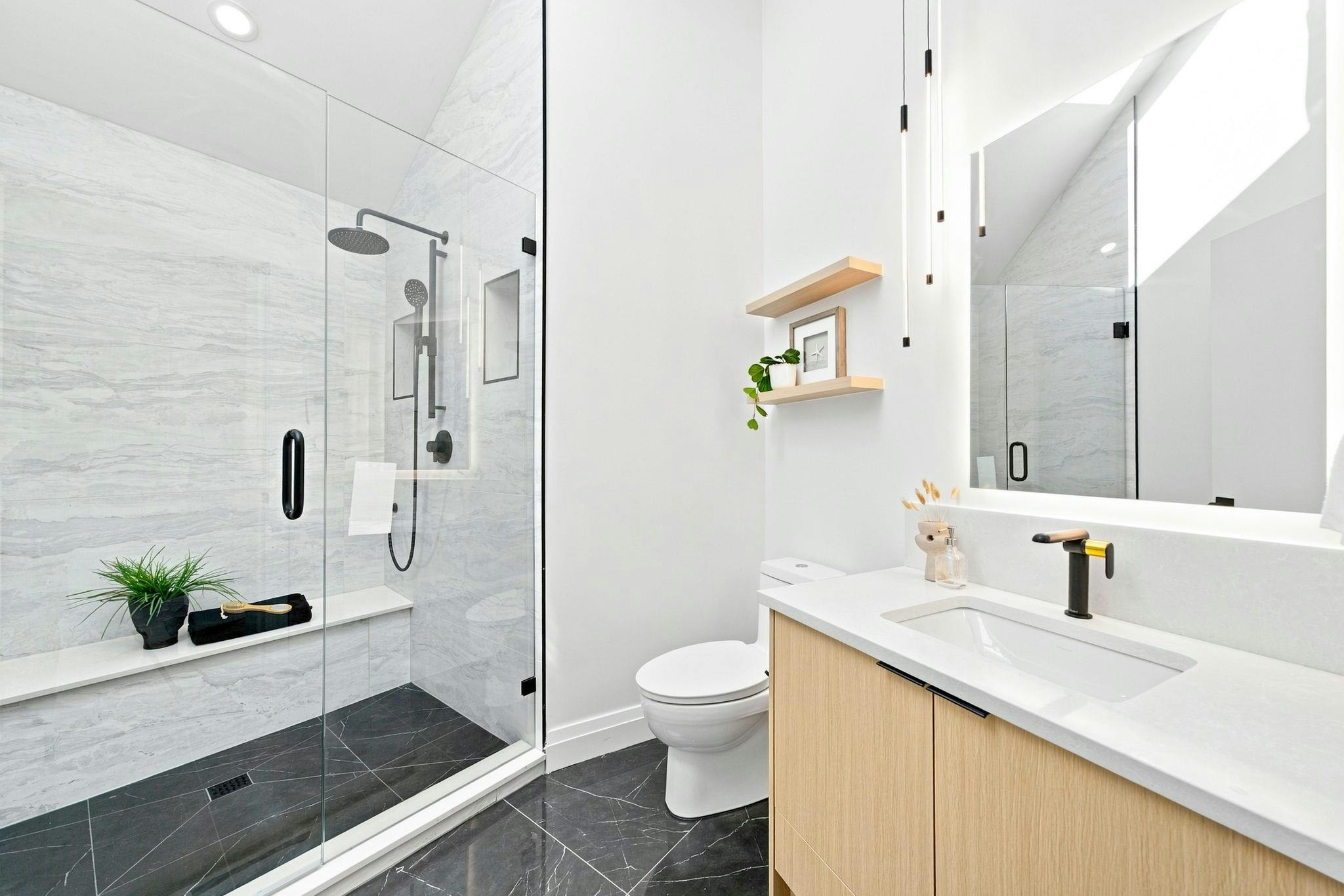6168 Granville Street, Vancouver, BC, V6M 3E3 - 28