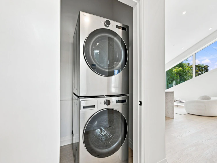 6168 Granville Street, Vancouver, BC, V6M 3E3 - 30