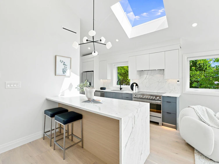 6168 Granville Street, Vancouver, BC, V6M 3E3 - 13