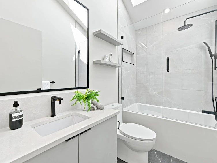 6168 Granville Street, Vancouver, BC, V6M 3E3 - 26