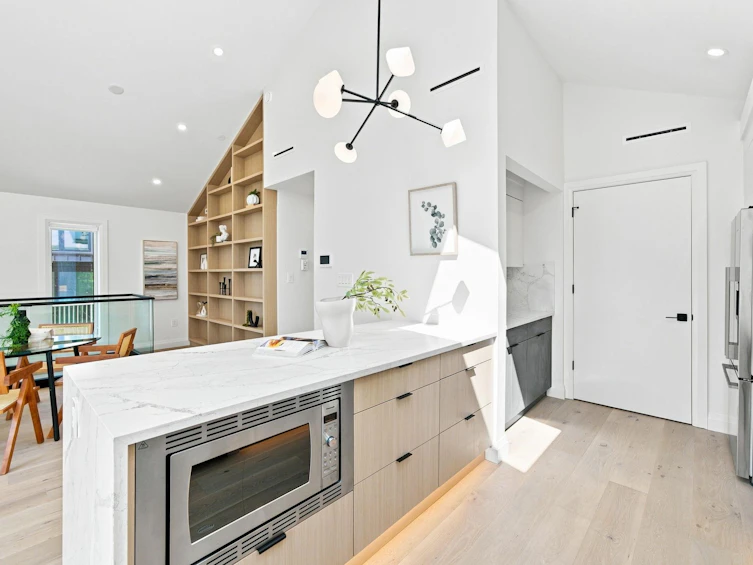 6168 Granville Street, Vancouver, BC, V6M 3E3 - 17