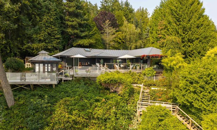 1801 Arbutus Point Road