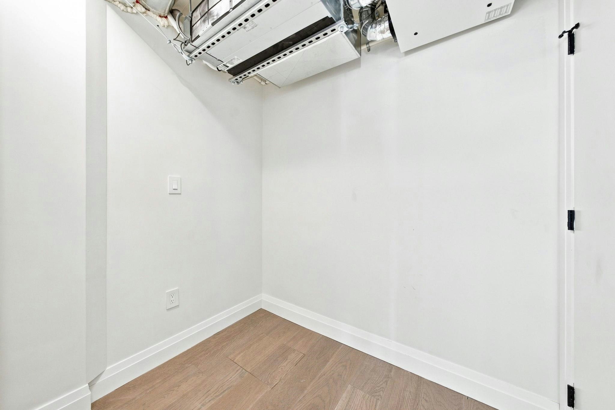 6170 Granville Street, Vancouver, BC, V6M 3E3 - 19