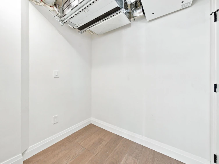6170 Granville Street, Vancouver, BC, V6M 3E3 - 19