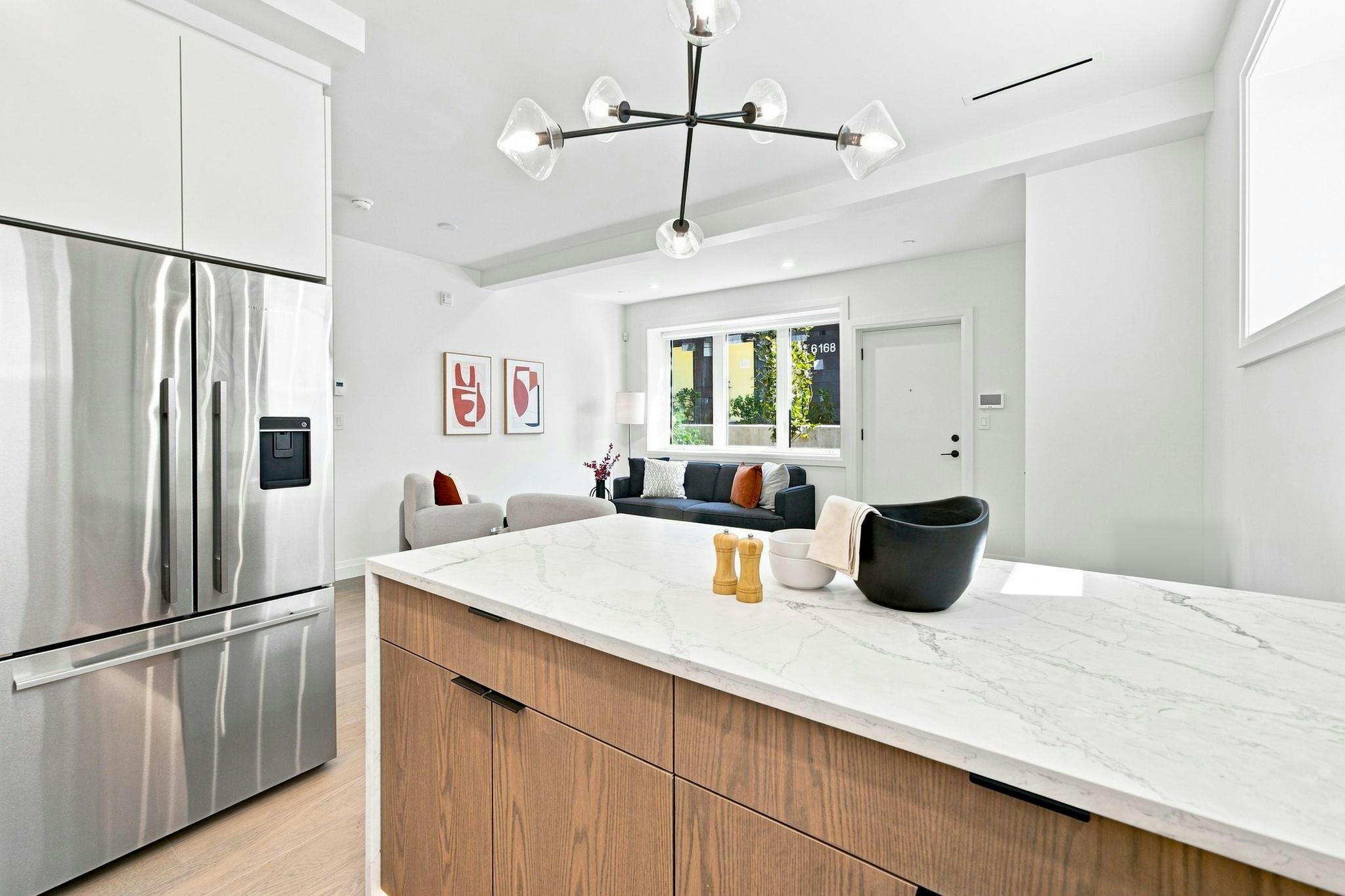 6170 Granville Street, Vancouver, BC, V6M 3E3 - 14