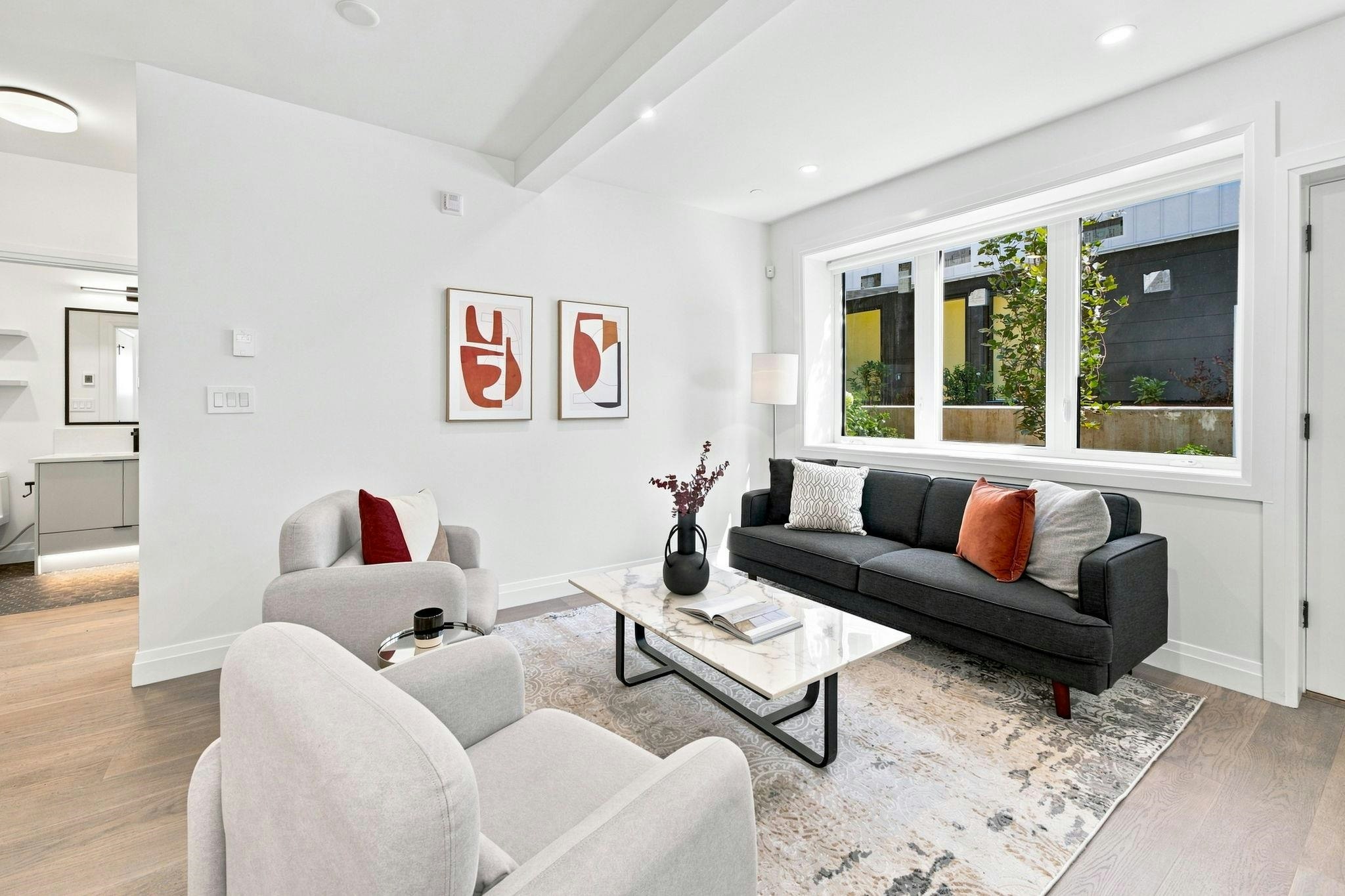 6170 Granville Street - 3