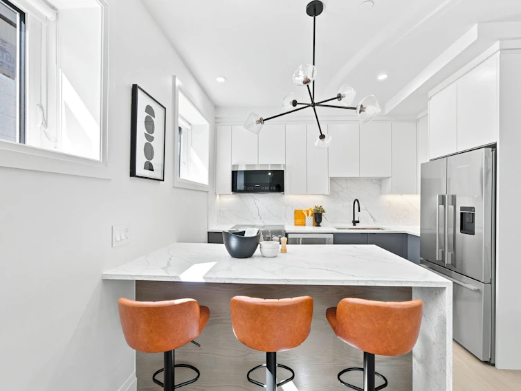 6170 Granville Street, Vancouver, BC, V6M 3E3 - 11