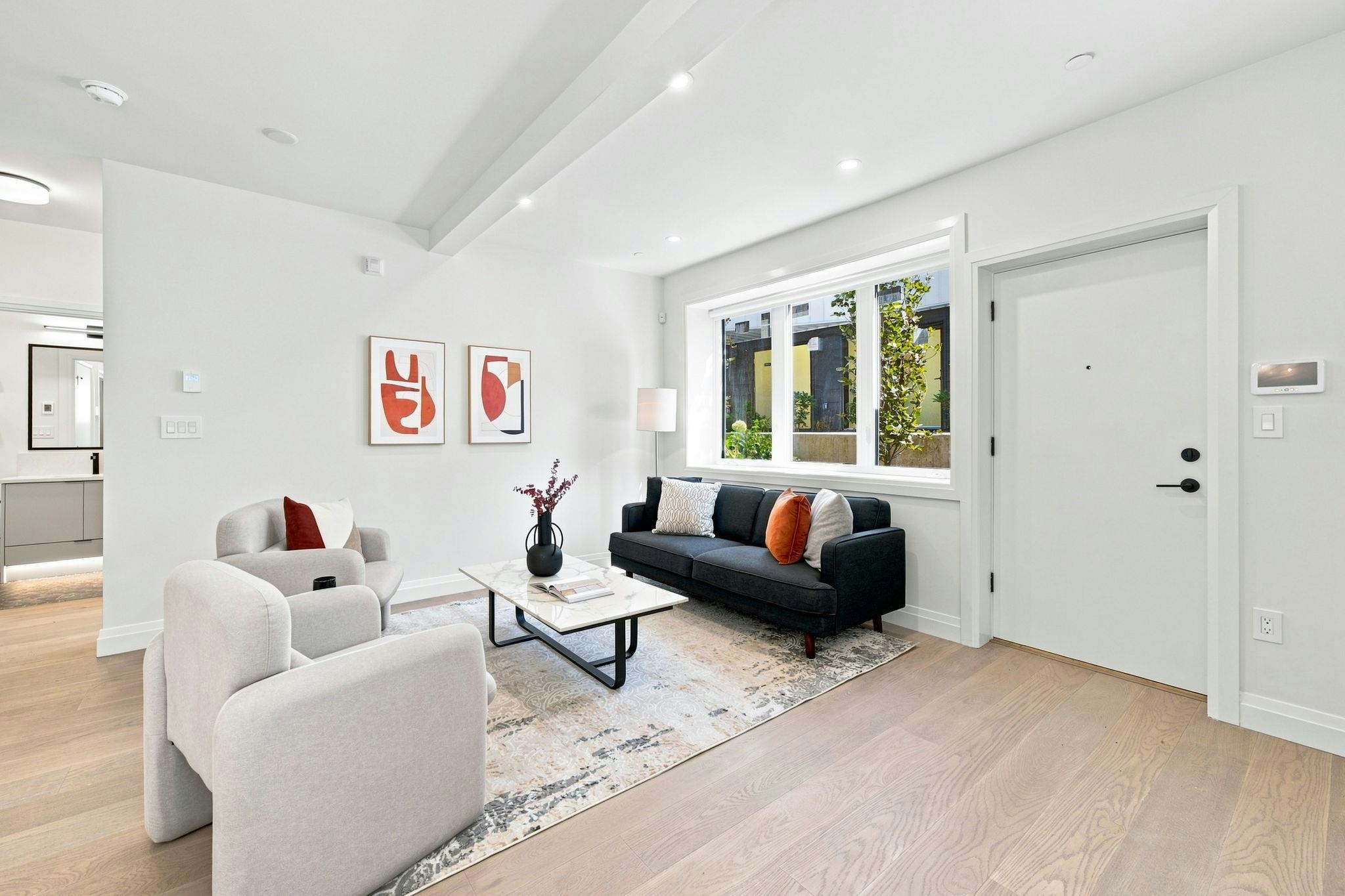 6170 Granville Street - 4