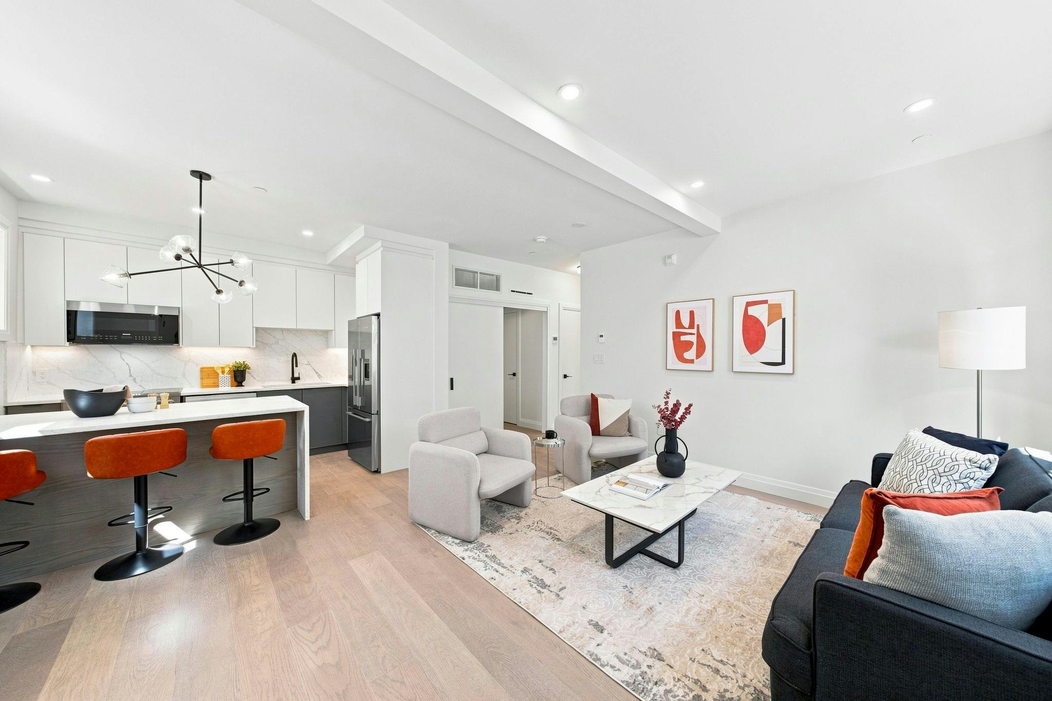 6170 Granville Street, Vancouver, BC, V6M 3E3