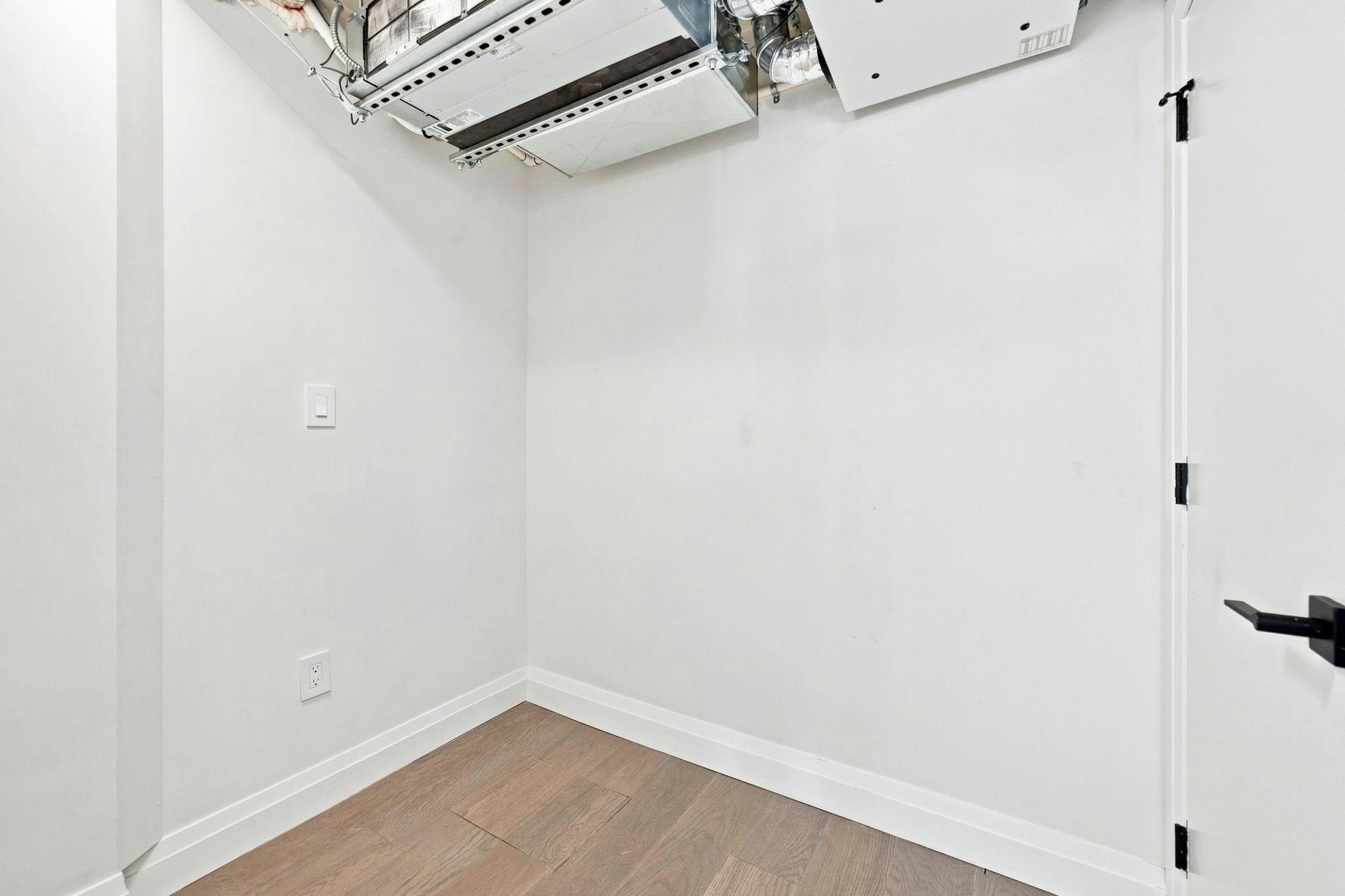 6170 Granville Street, Vancouver, BC, V6M 3E3 - 20