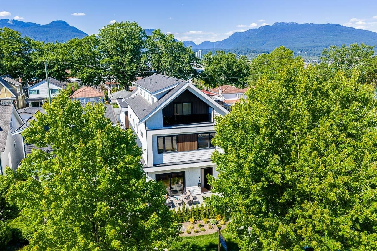 1-2875 Cambridge Street, Vancouver, BC, V5J 3Z1