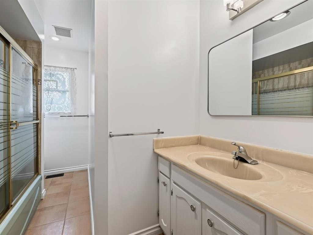 6031 Alta Court, Richmond, BC, V7C 4A2 - 12