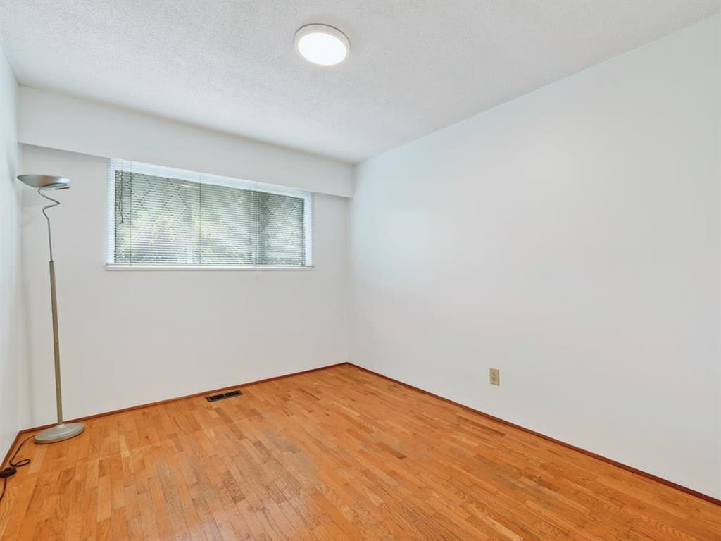 6031 Alta Court, Richmond, BC, V7C 4A2 - 9