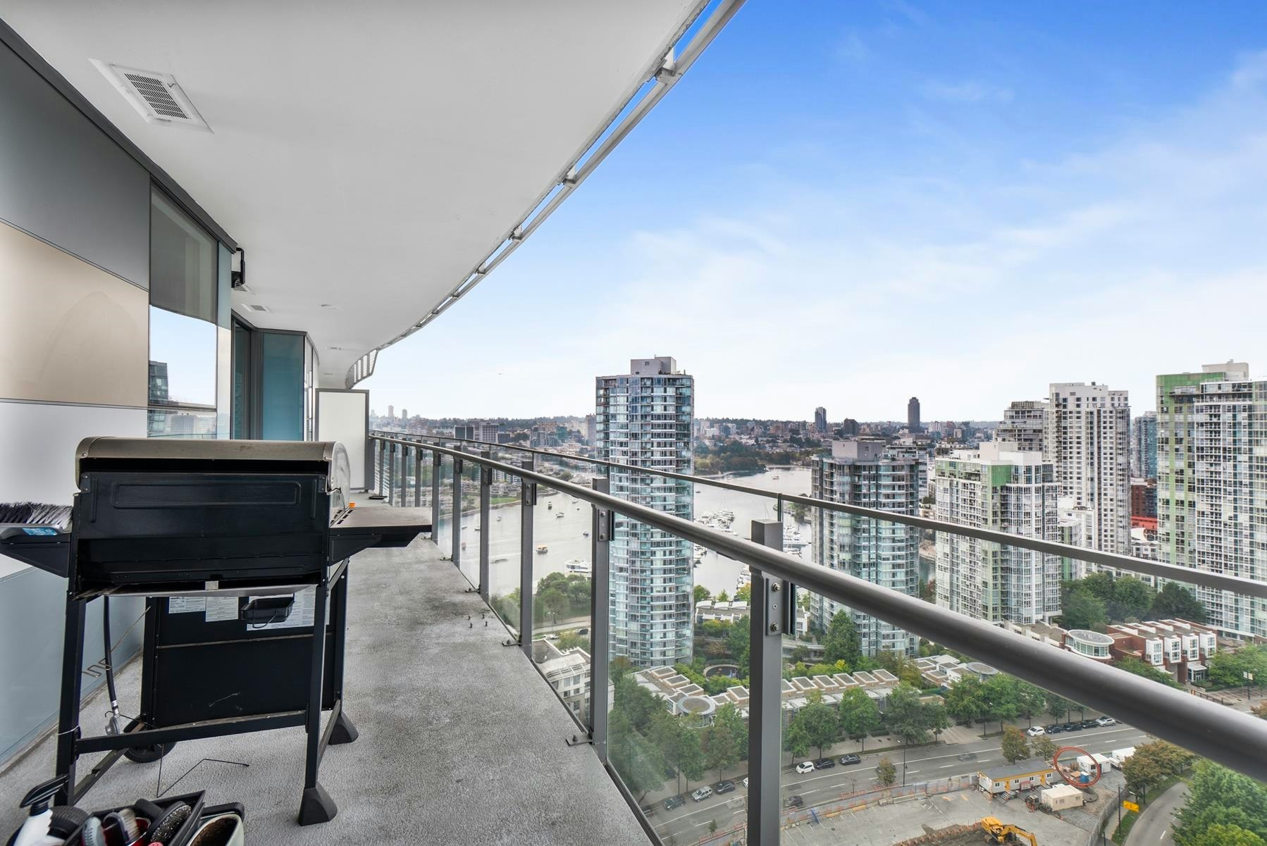 2720-89 Nelson Street, Vancouver, BC, V6Z 0E7 - 12